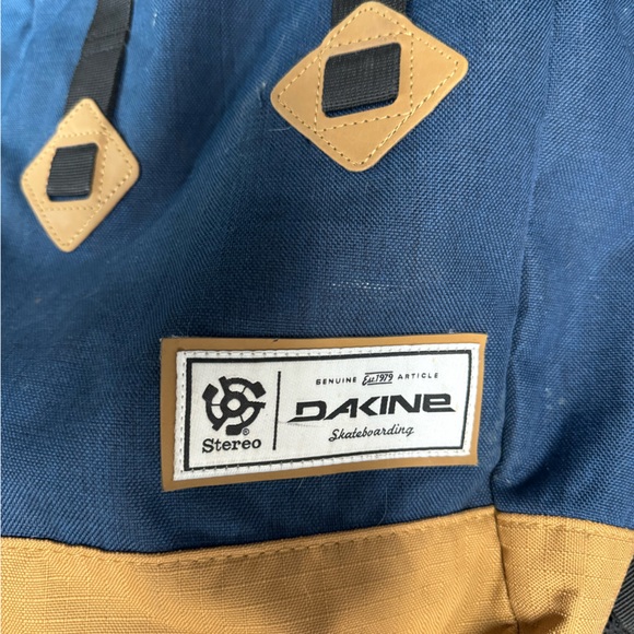 Dakine Trek 26L Backpack Stereo Collab - Picture 4 of 5